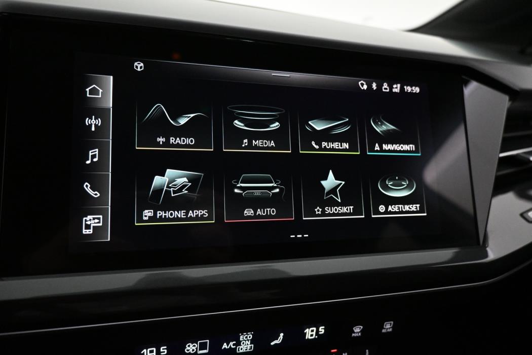 AUDI Q4 e-tron 2023