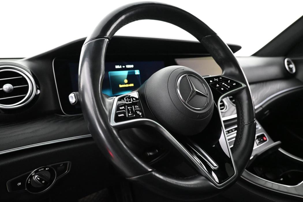 MERCEDES-BENZ E 2021