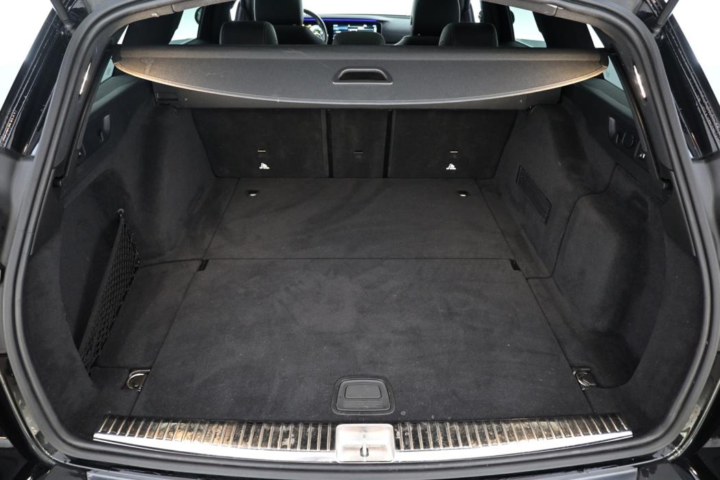 MERCEDES-BENZ E 2019