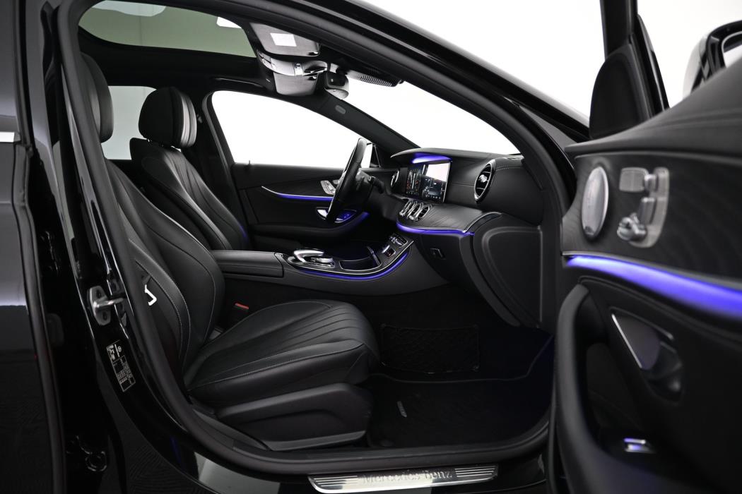 MERCEDES-BENZ E 2019