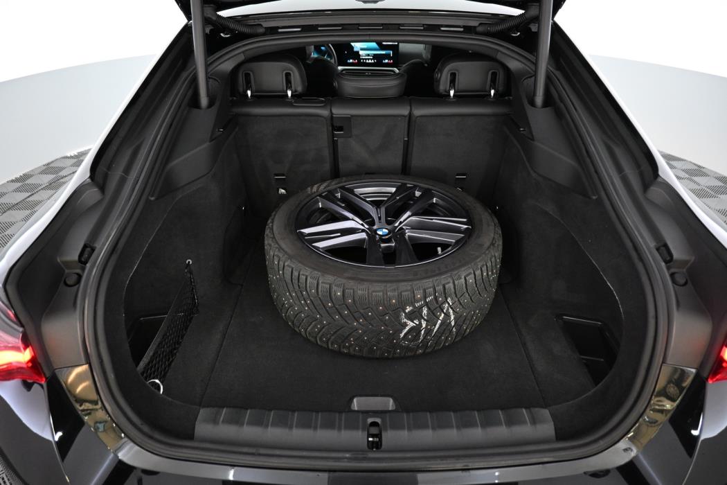 BMW i4 2024