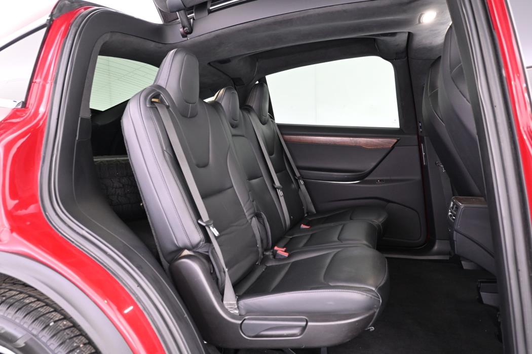 TESLA Model X 2019