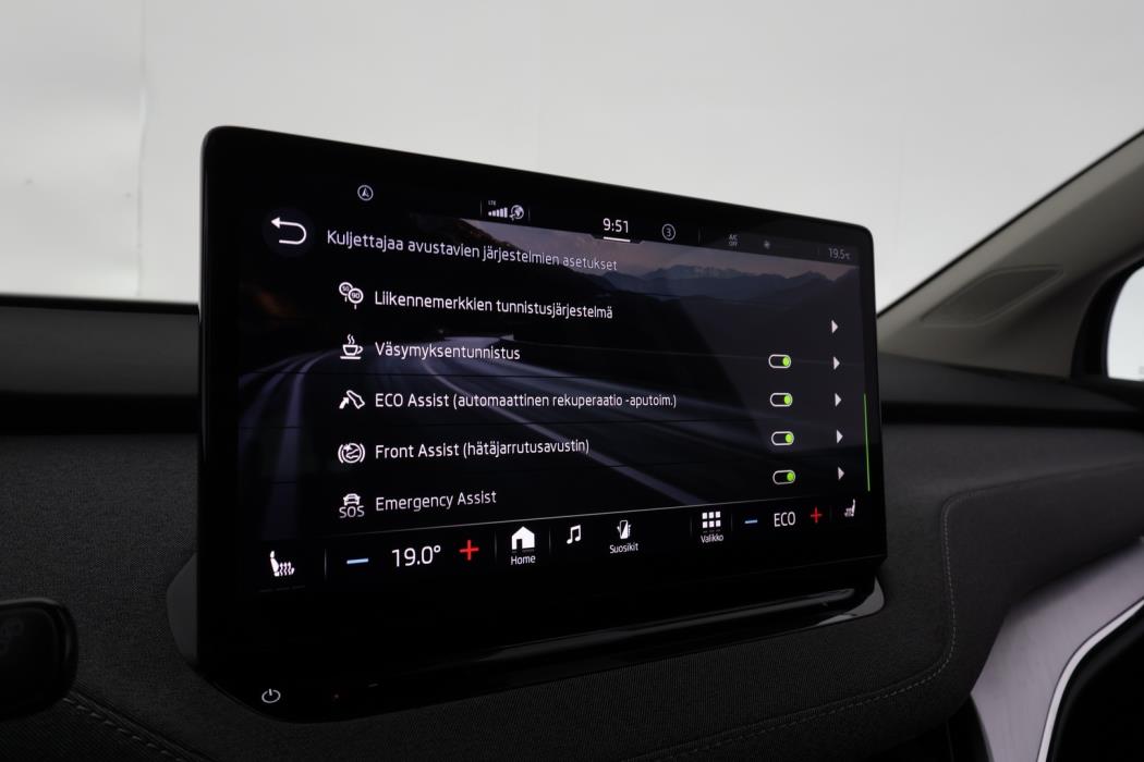 SKODA Enyaq 2023