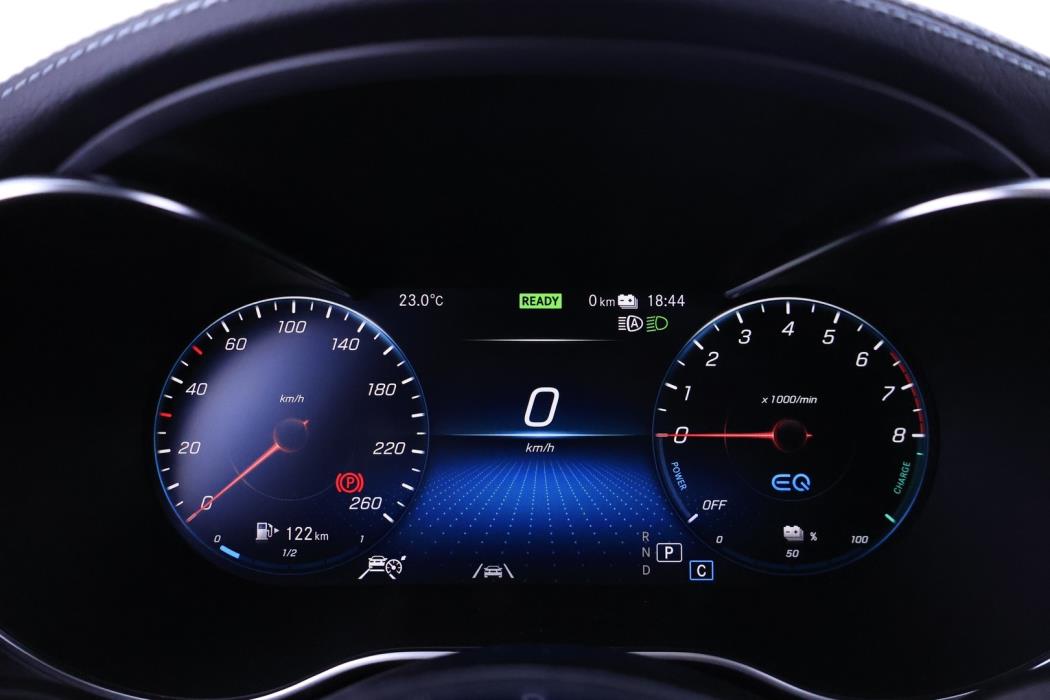MERCEDES-BENZ GLC 2020