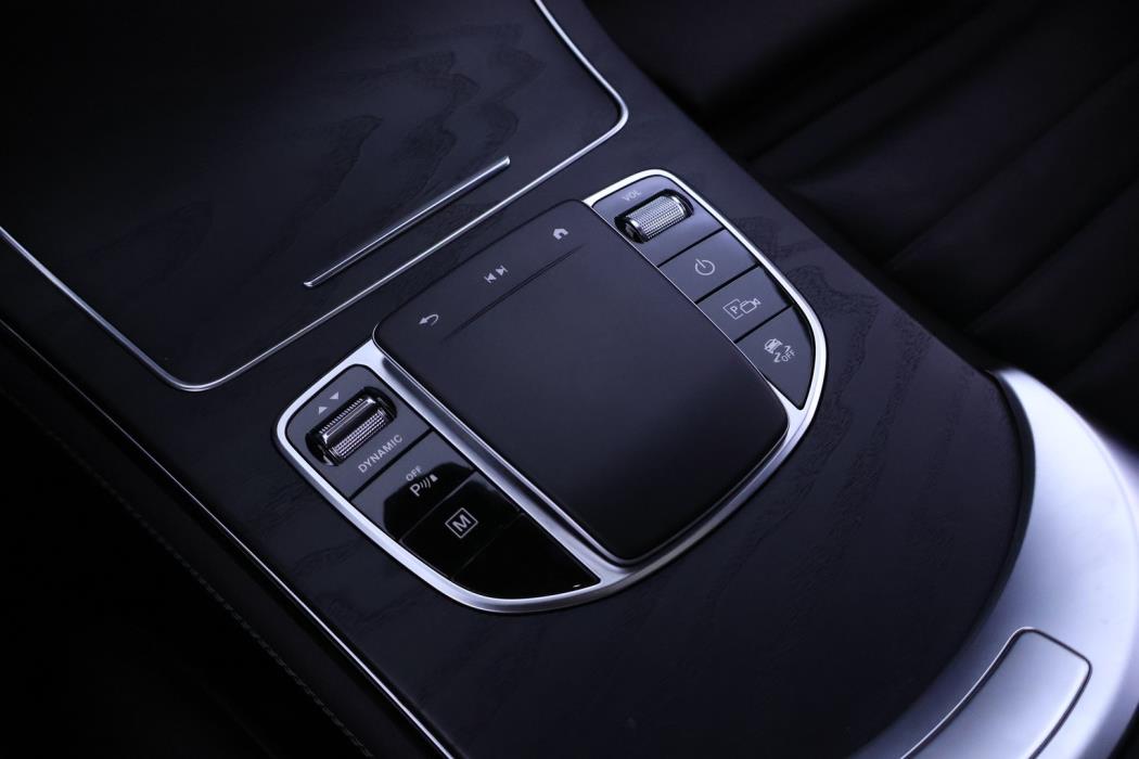 MERCEDES-BENZ GLC 2020