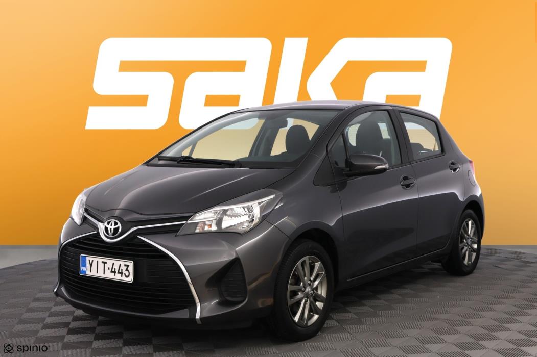 TOYOTA Yaris 2015
