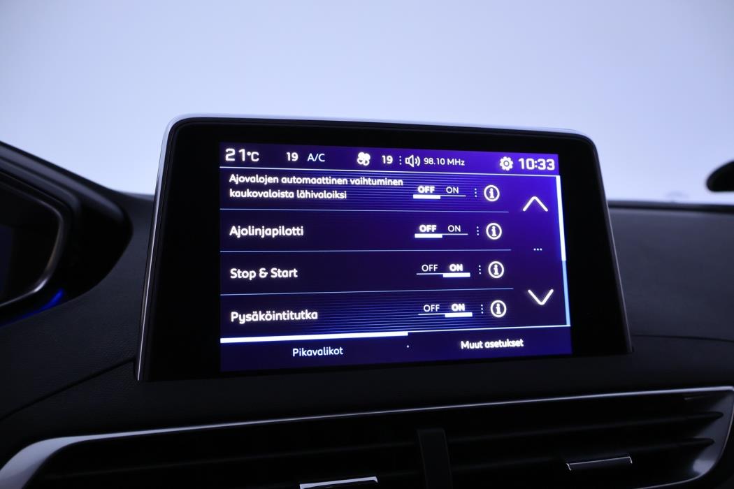 PEUGEOT 5008 2018