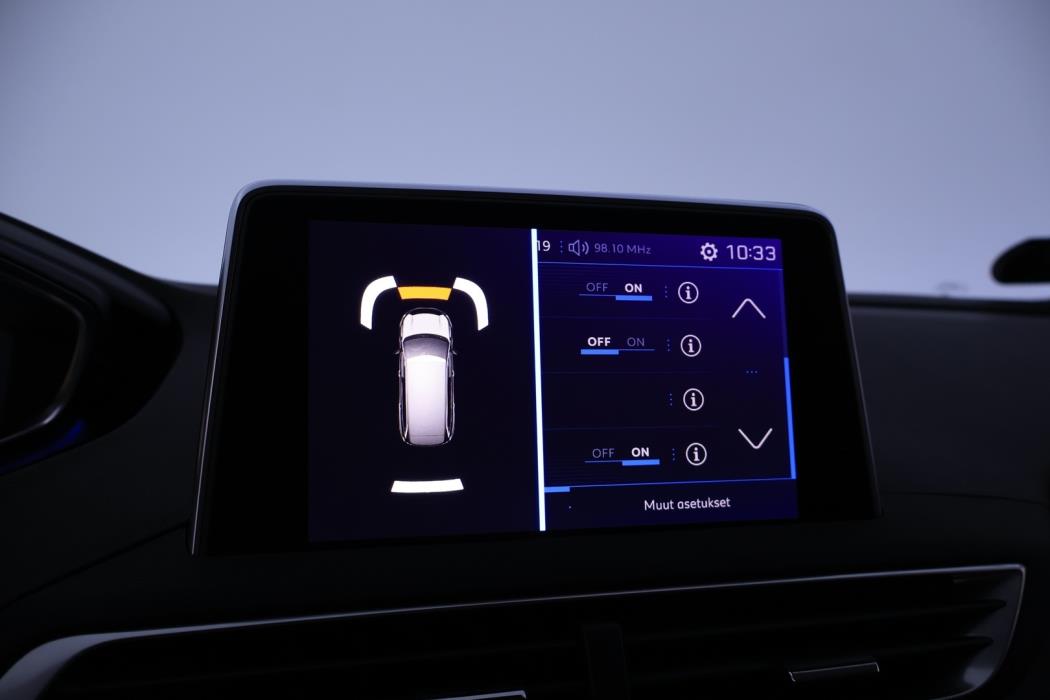 PEUGEOT 5008 2018