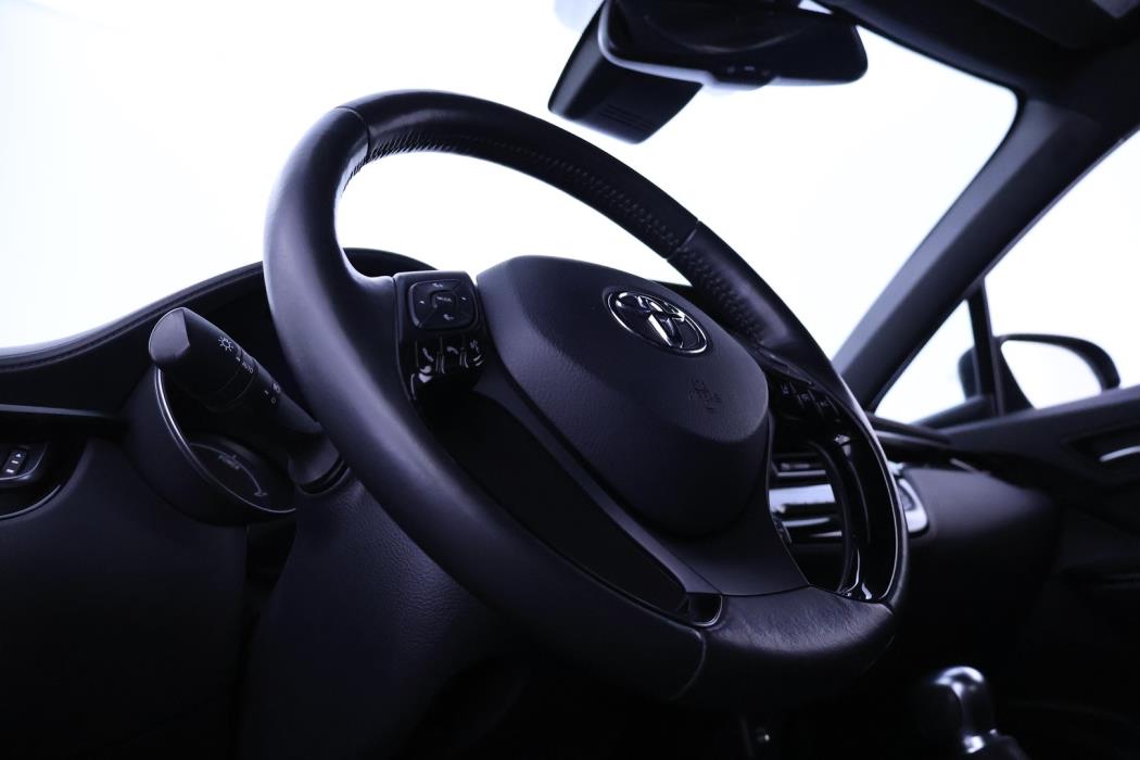 TOYOTA C-HR 2022