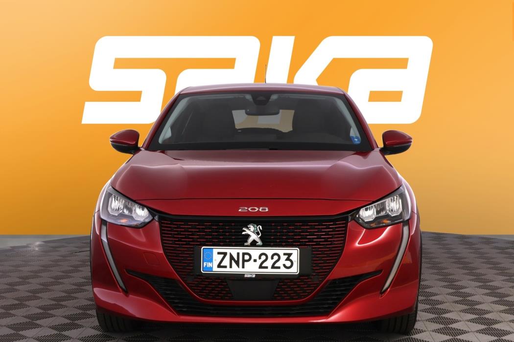 PEUGEOT e-208 2021