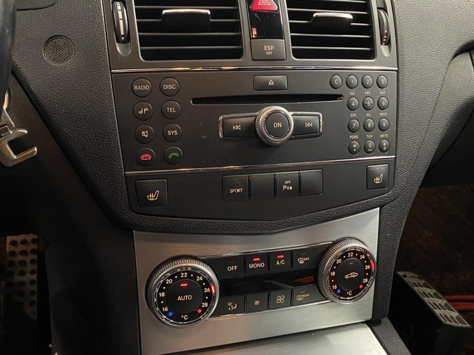 MERCEDES-BENZ C 2009