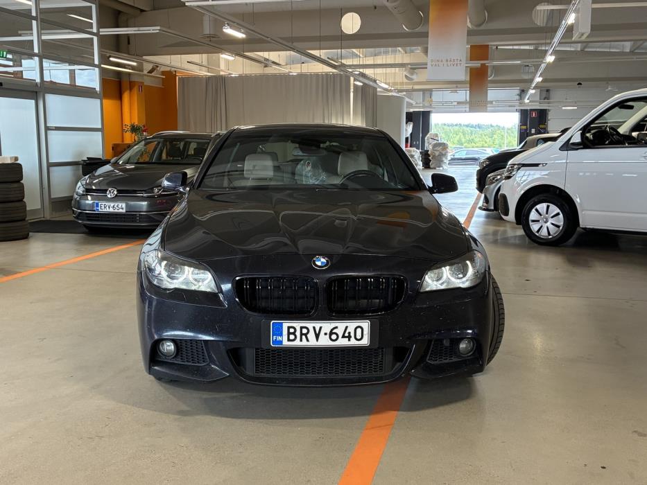 BMW 530 2011