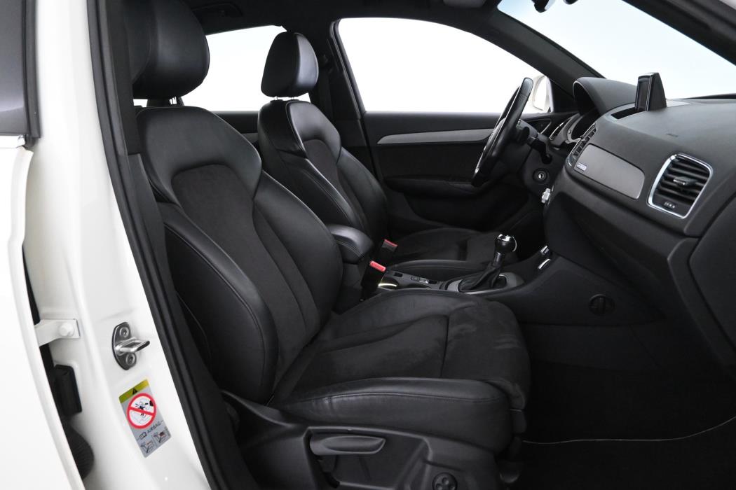 AUDI Q3 2012