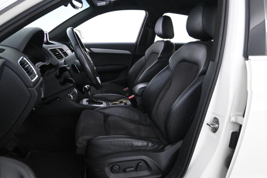 AUDI Q3 2012