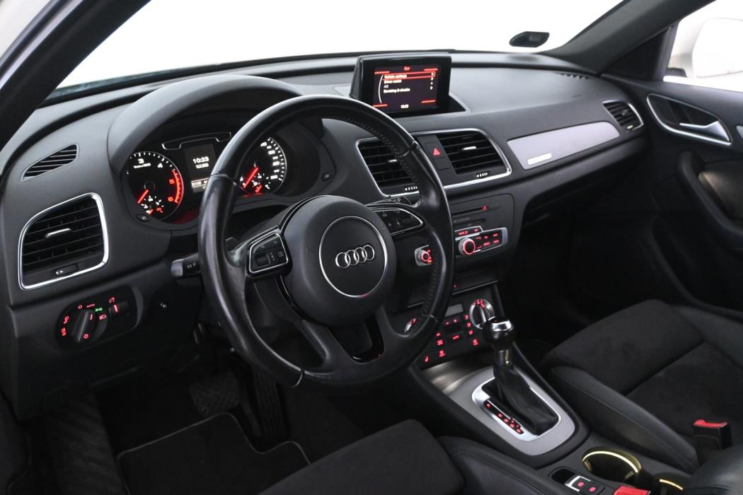 AUDI Q3 2012