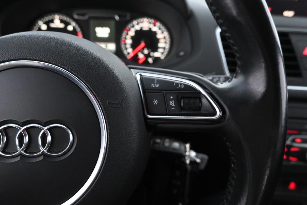 AUDI Q3 2012