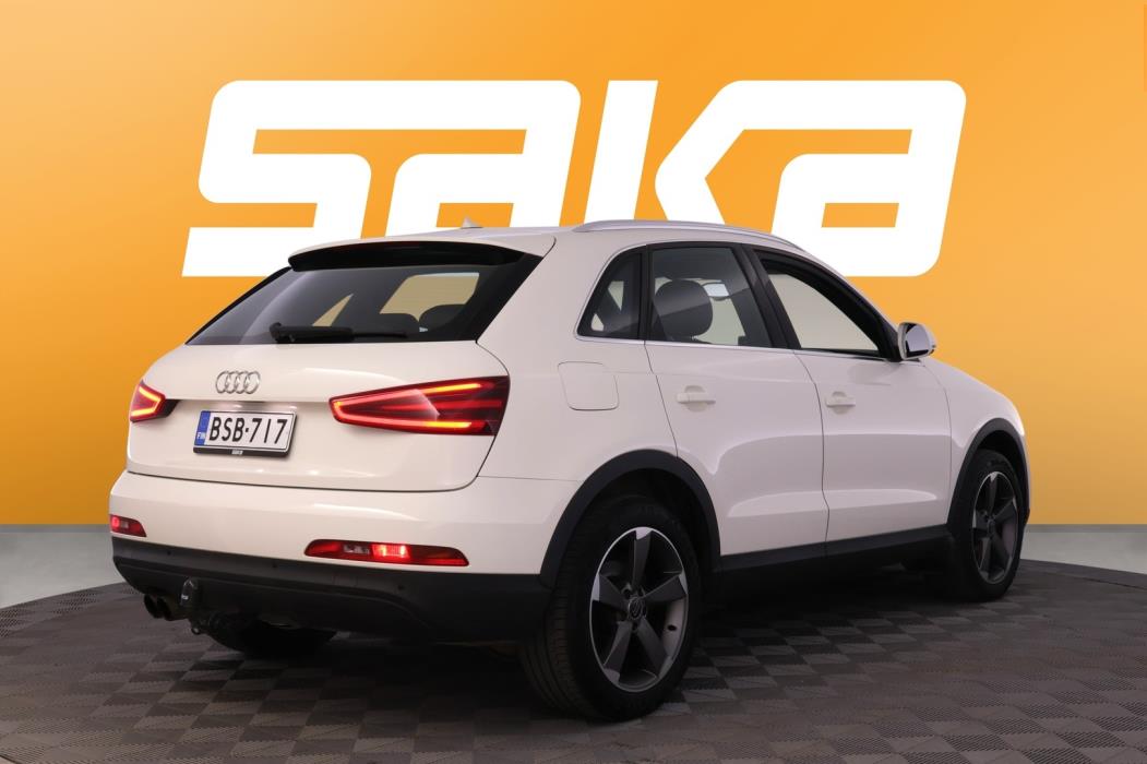 AUDI Q3 2012