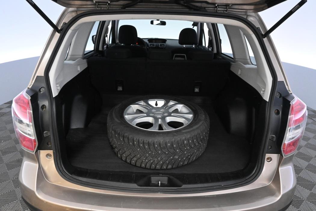 SUBARU Forester 2015