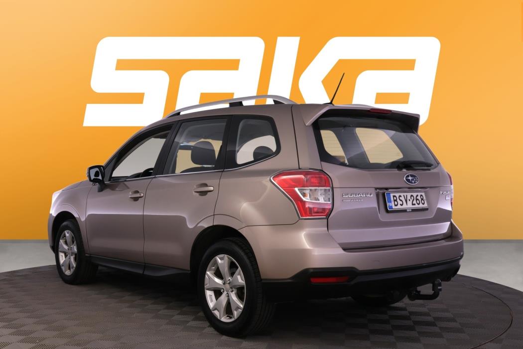 SUBARU Forester 2015