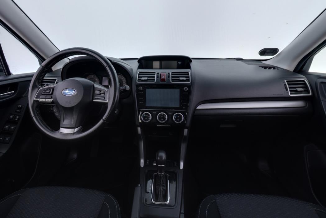 SUBARU Forester 2015