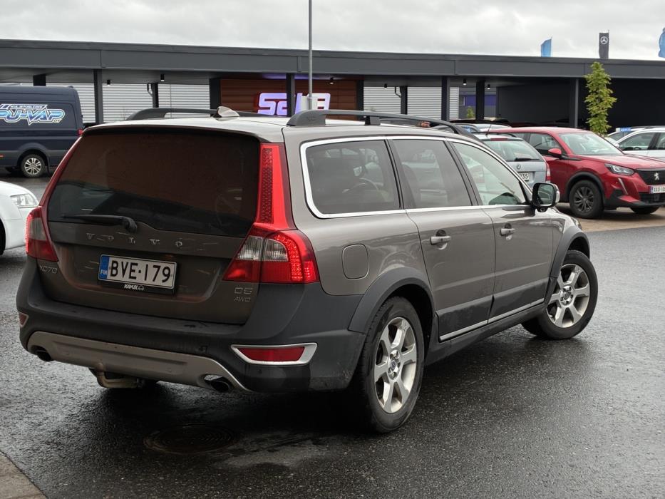 VOLVO XC70 2010