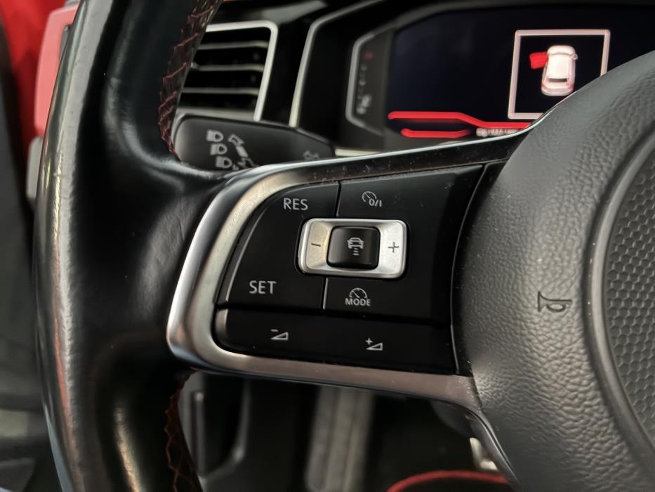 VOLKSWAGEN Polo 2019