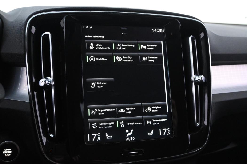 VOLVO XC40 2020