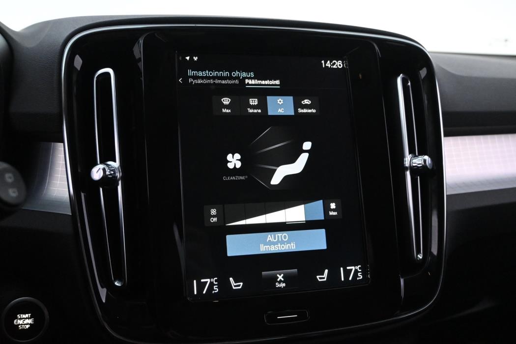 VOLVO XC40 2020