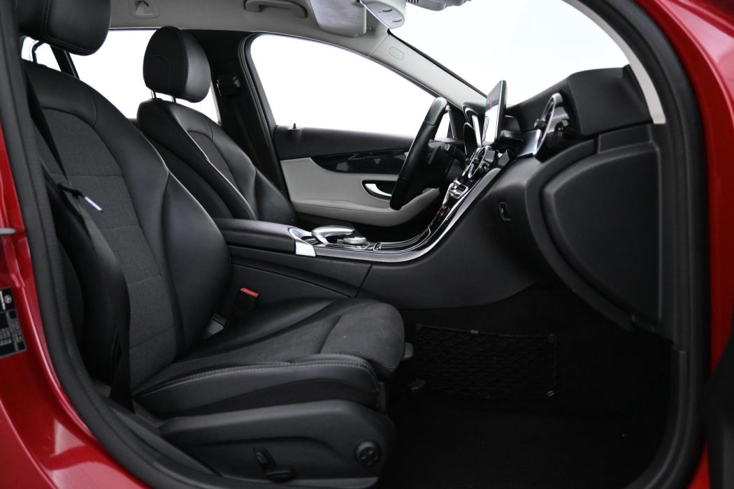 MERCEDES-BENZ C 2016