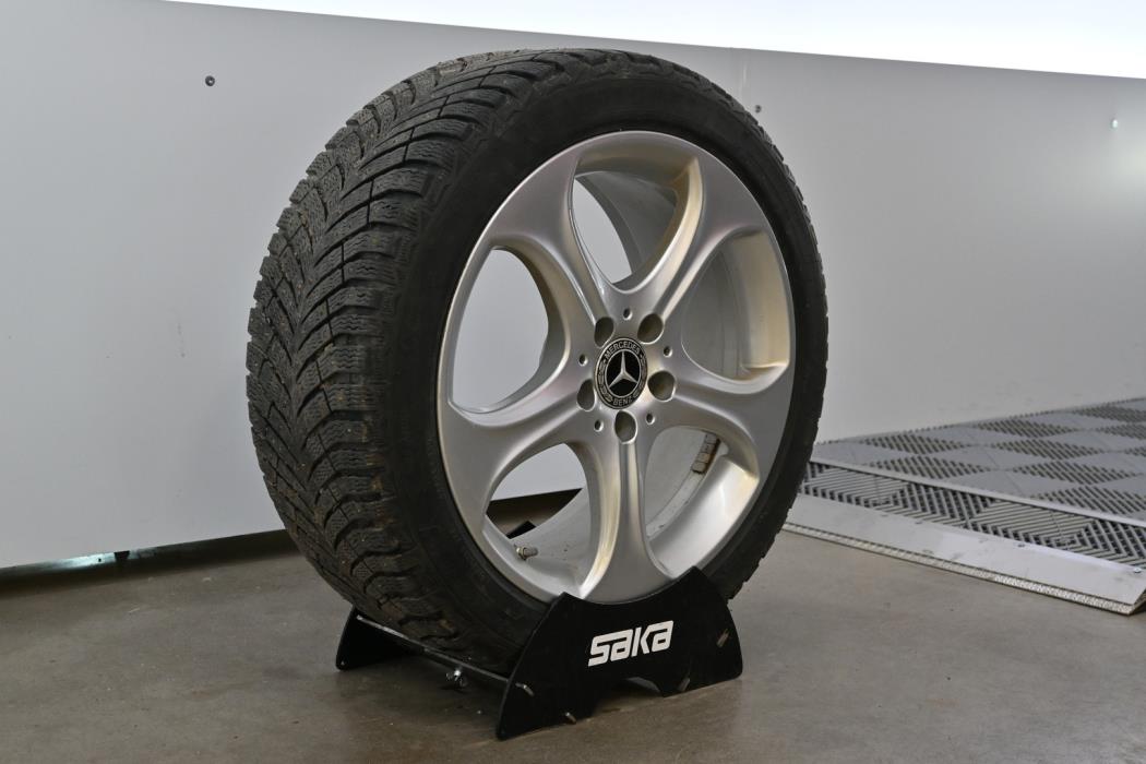 MERCEDES-BENZ C 2016