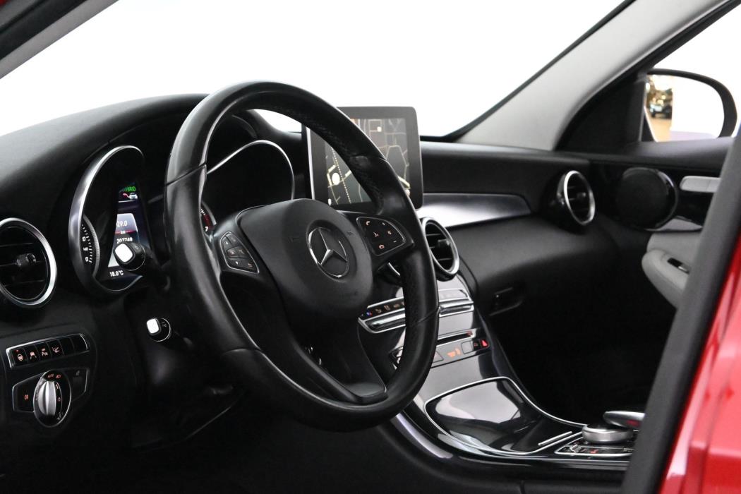 MERCEDES-BENZ C 2016