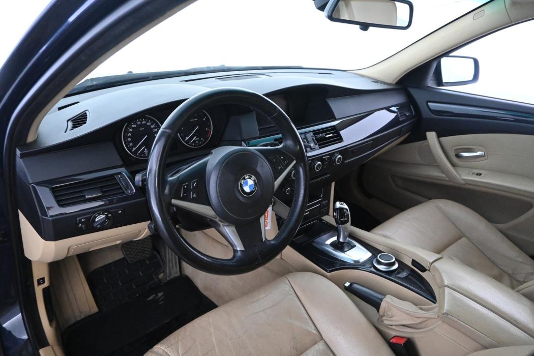BMW 520 2008