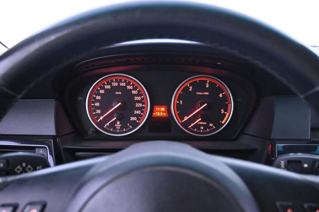BMW 520 2008