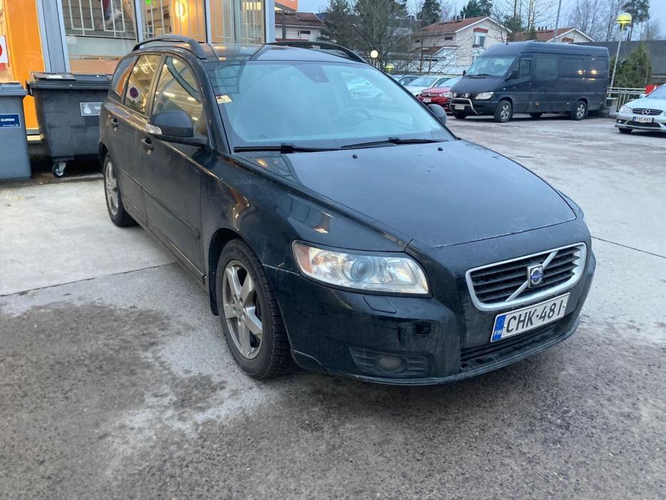VOLVO V50 2010