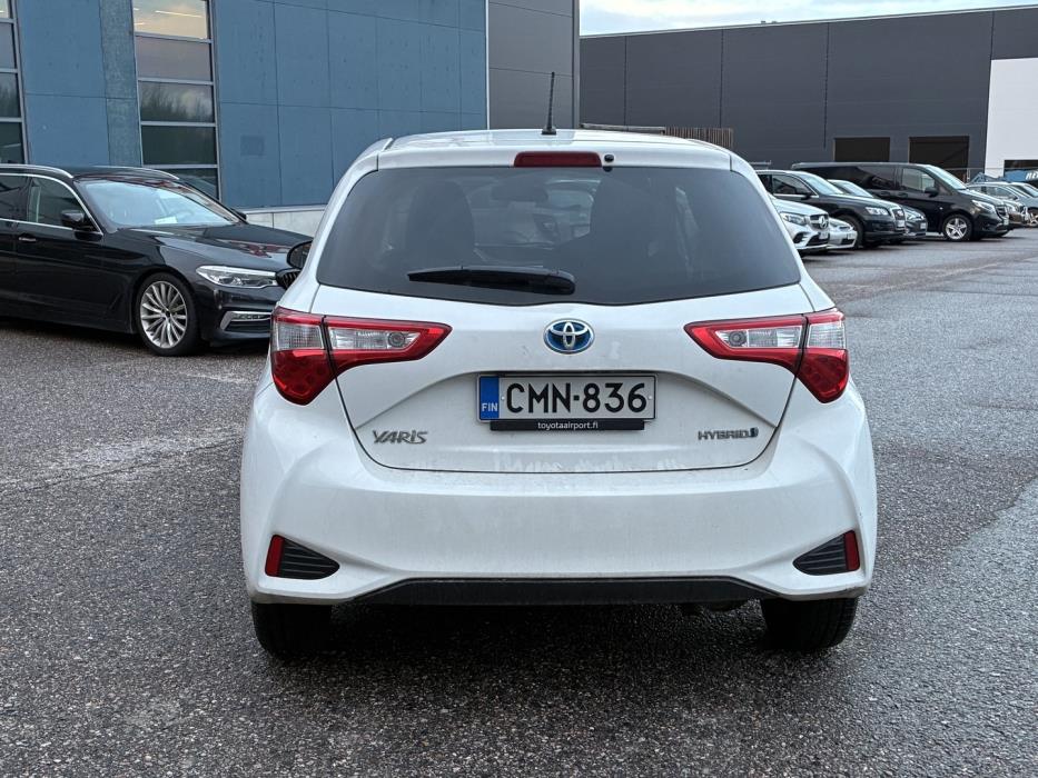 TOYOTA Yaris 2019