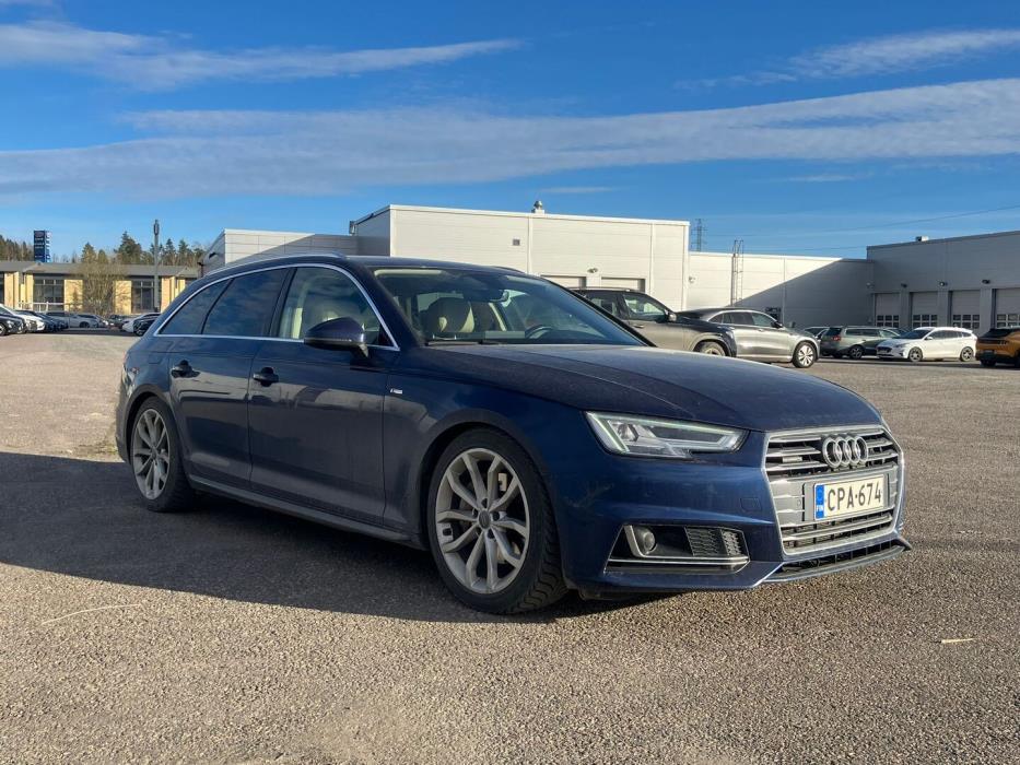 AUDI A4 2018