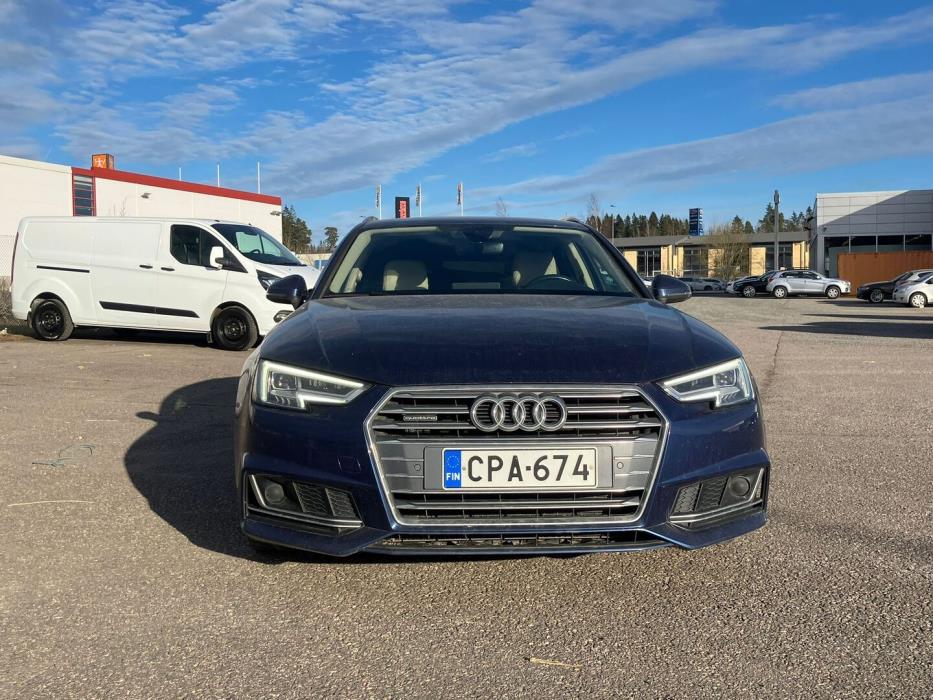 AUDI A4 2018