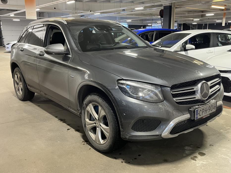 MERCEDES-BENZ GLC 2018
