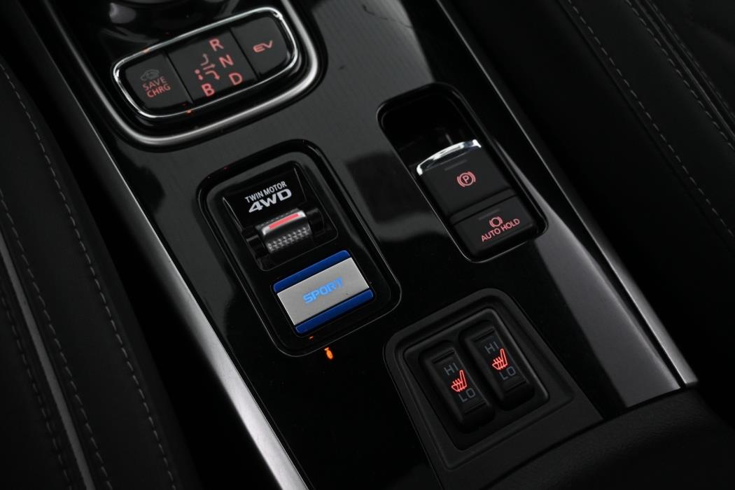 MITSUBISHI Outlander 2019