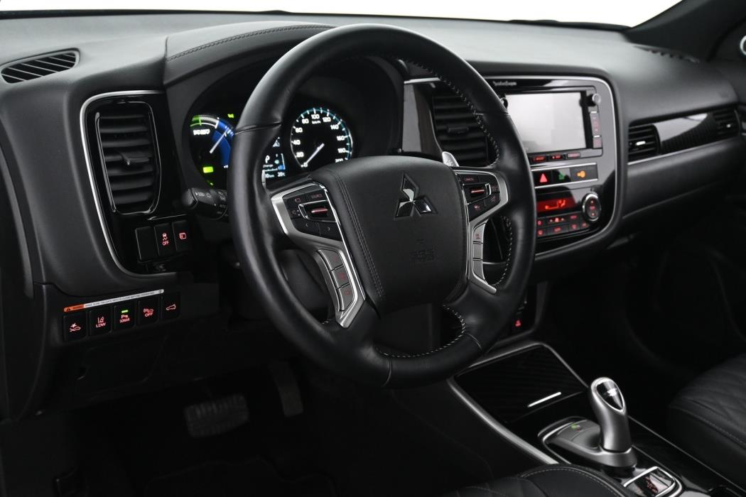 MITSUBISHI Outlander 2019