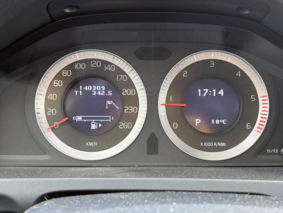 VOLVO S60 2011