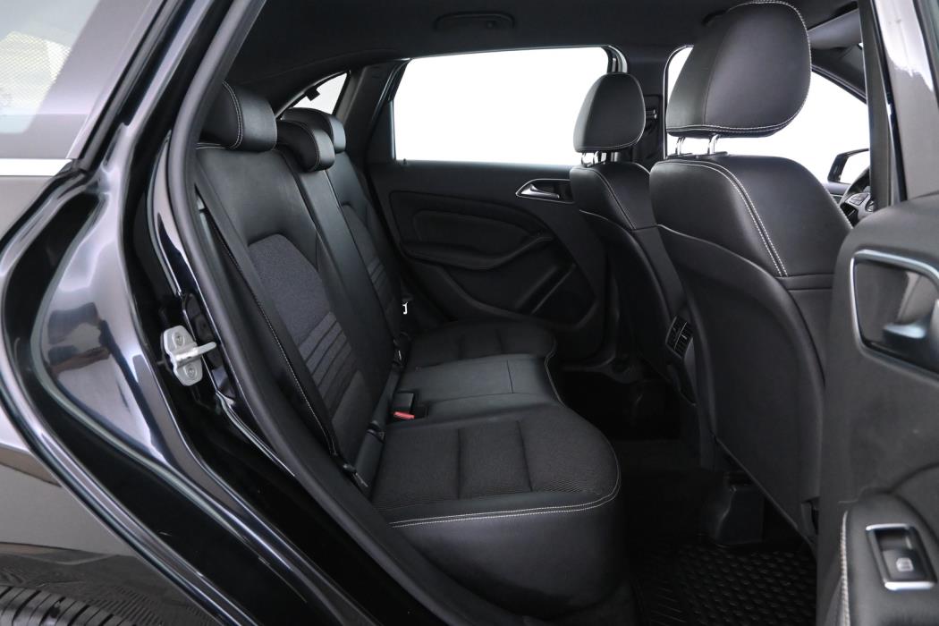 MERCEDES-BENZ B 2016