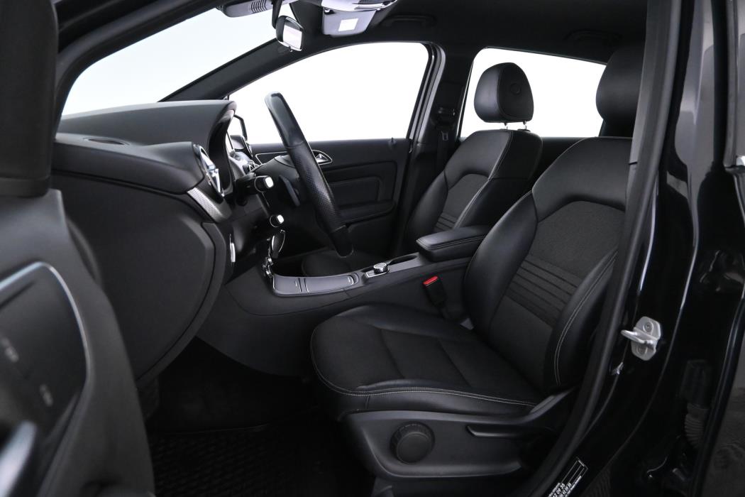 MERCEDES-BENZ B 2016