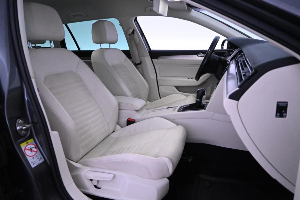 VOLKSWAGEN Passat 2017