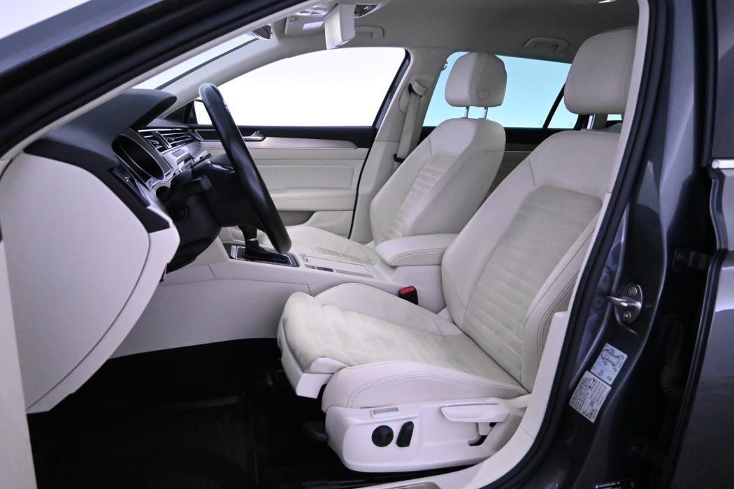 VOLKSWAGEN Passat 2017