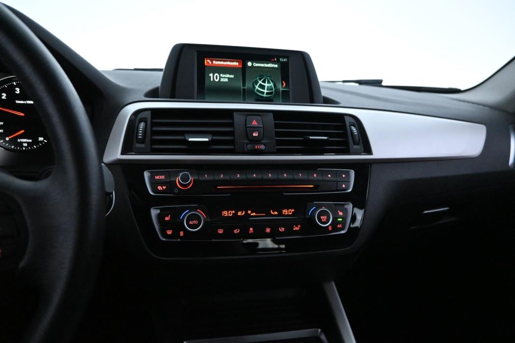 BMW 118 2018