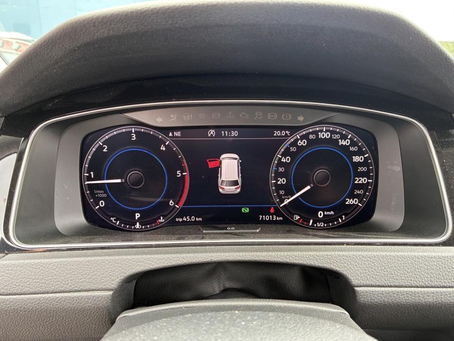 VOLKSWAGEN Golf 2020