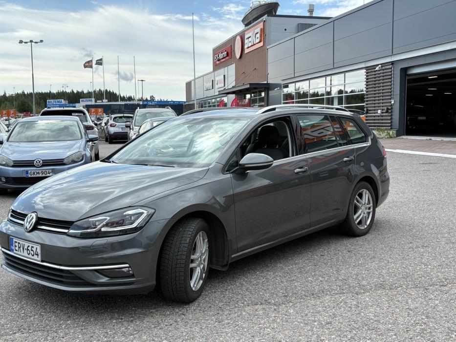 VOLKSWAGEN Golf 2020