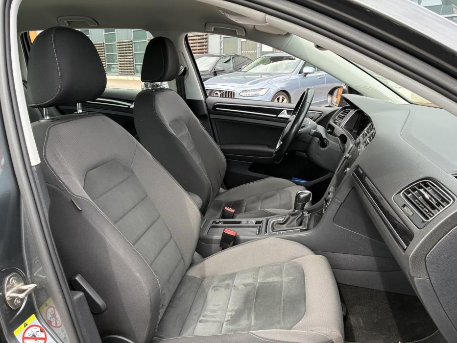 VOLKSWAGEN Golf 2020