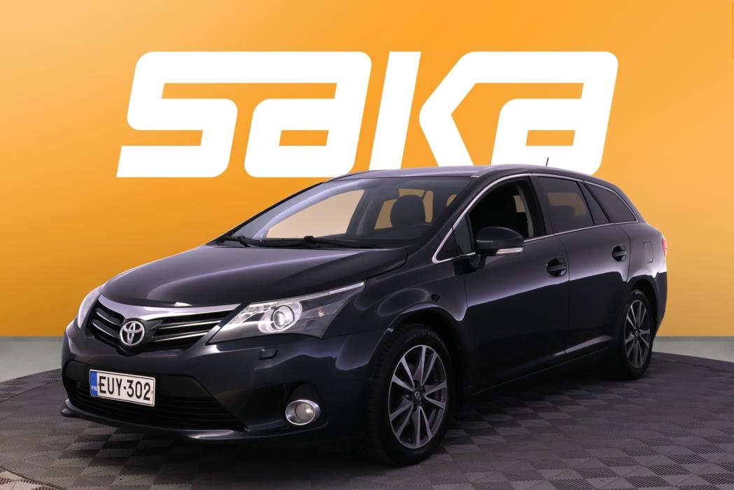 TOYOTA Avensis 2012